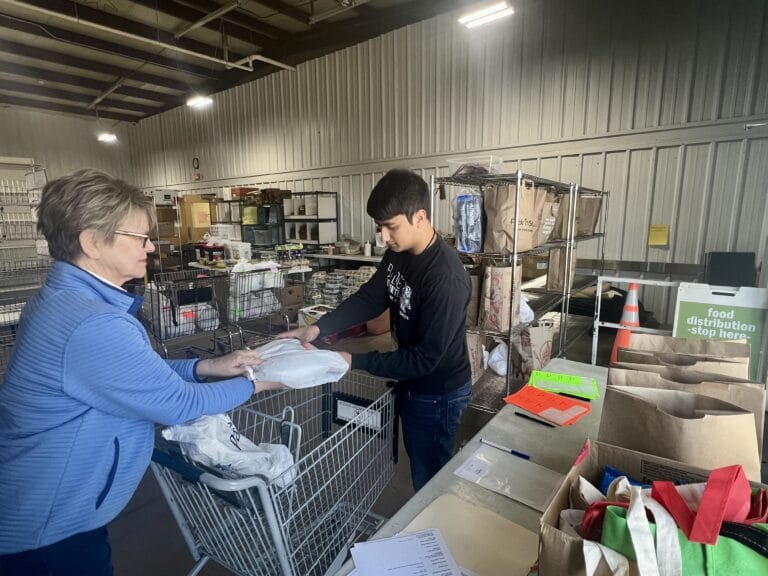 Pack Groceries for Delivery